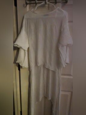 AKIRA White Layered Flutter Sleeve Top